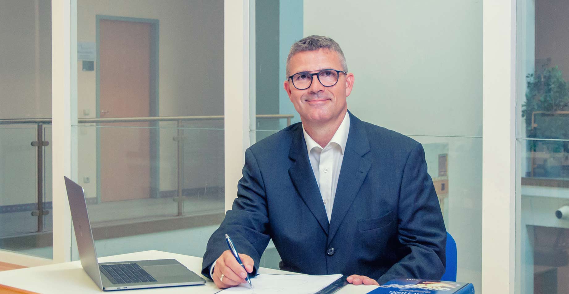 Michael Fröhlich – AVGS Bewerbungscoach bei Bizzmade